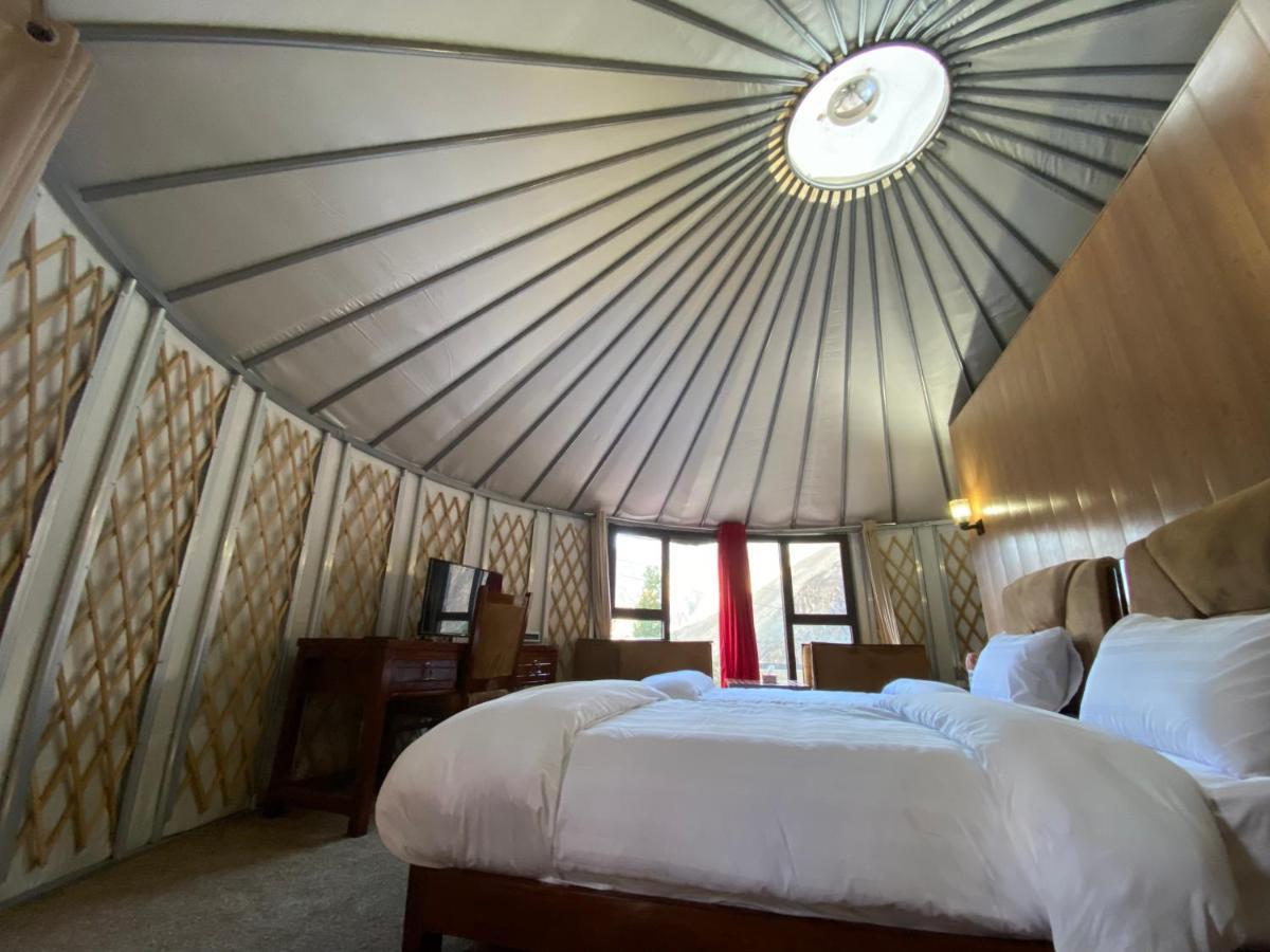 Apex Hotels And Resorts Hussaini Karimabad  Extérieur photo