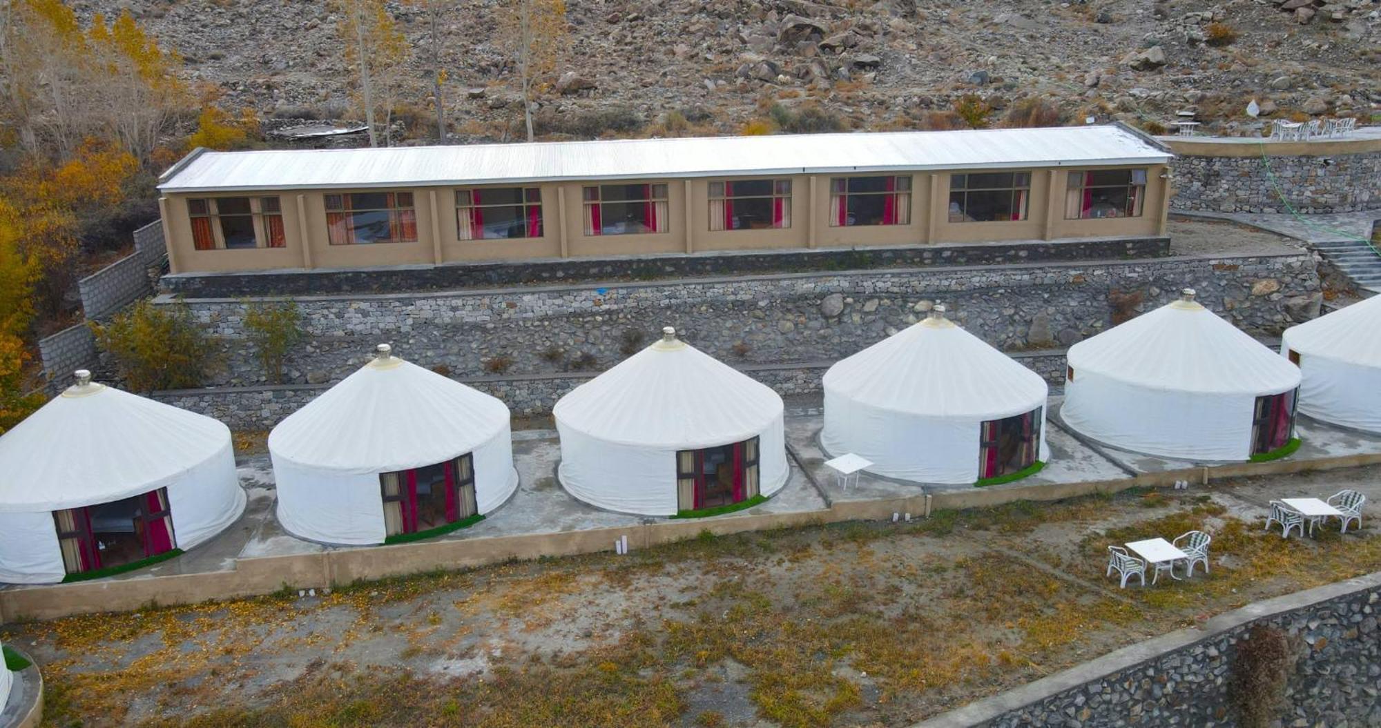 Apex Hotels And Resorts Hussaini Karimabad  Extérieur photo