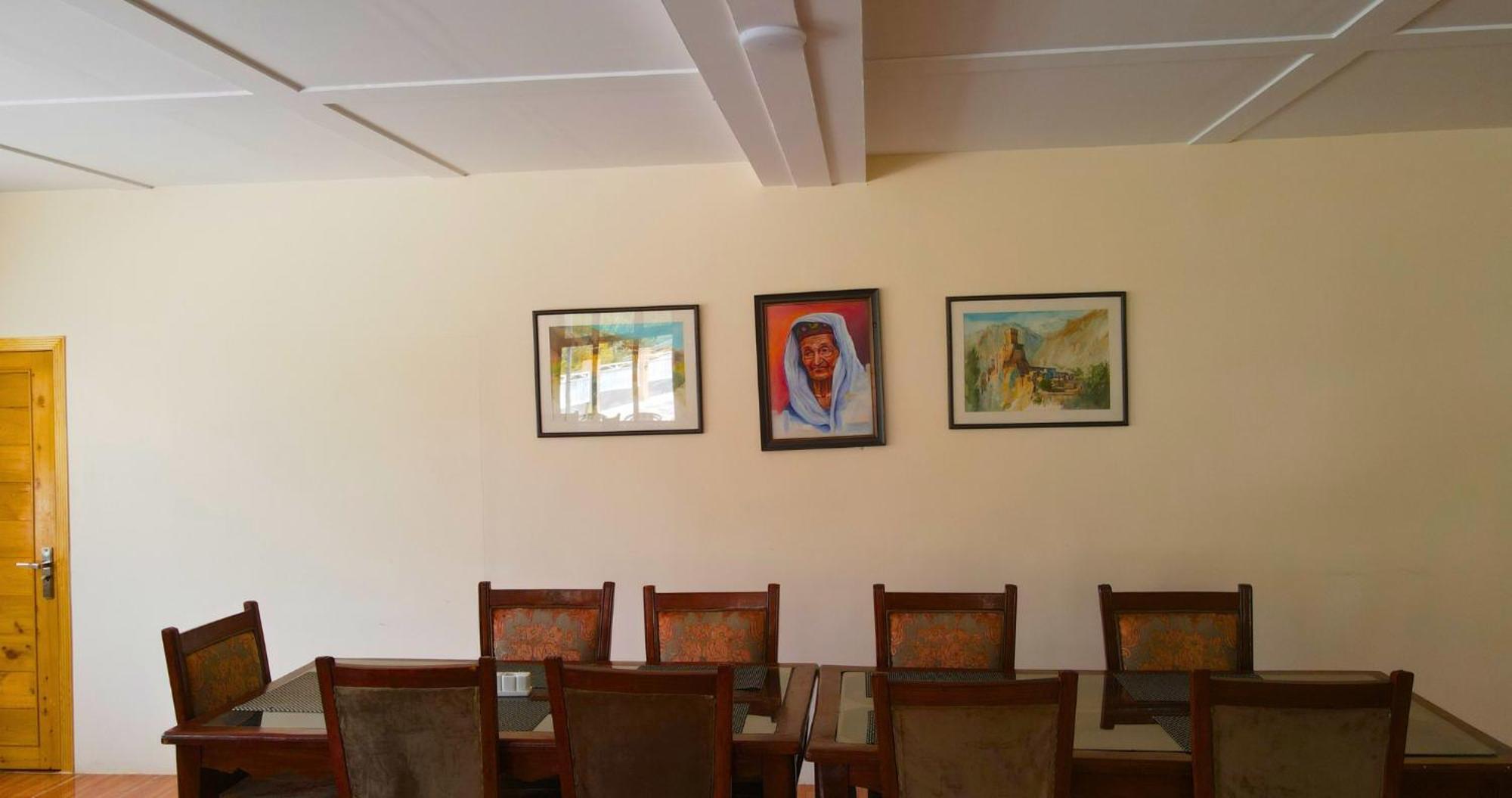 Apex Hotels And Resorts Hussaini Karimabad  Extérieur photo