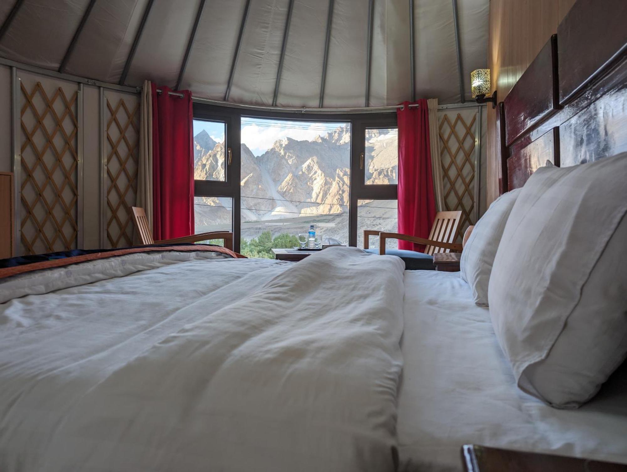 Apex Hotels And Resorts Hussaini Karimabad  Extérieur photo