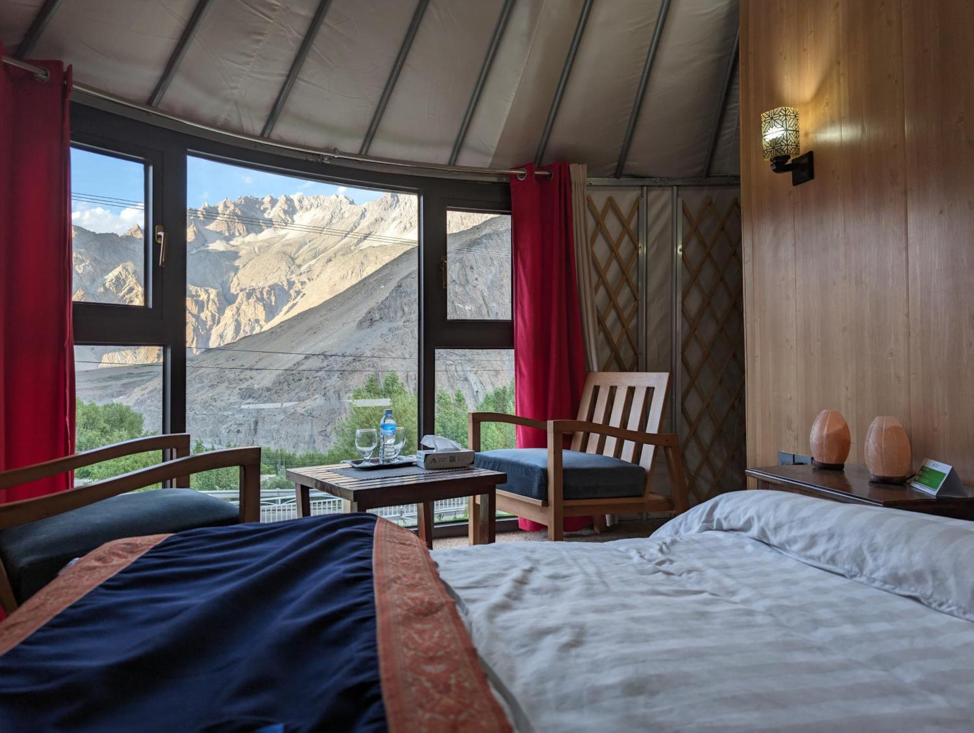 Apex Hotels And Resorts Hussaini Karimabad  Extérieur photo