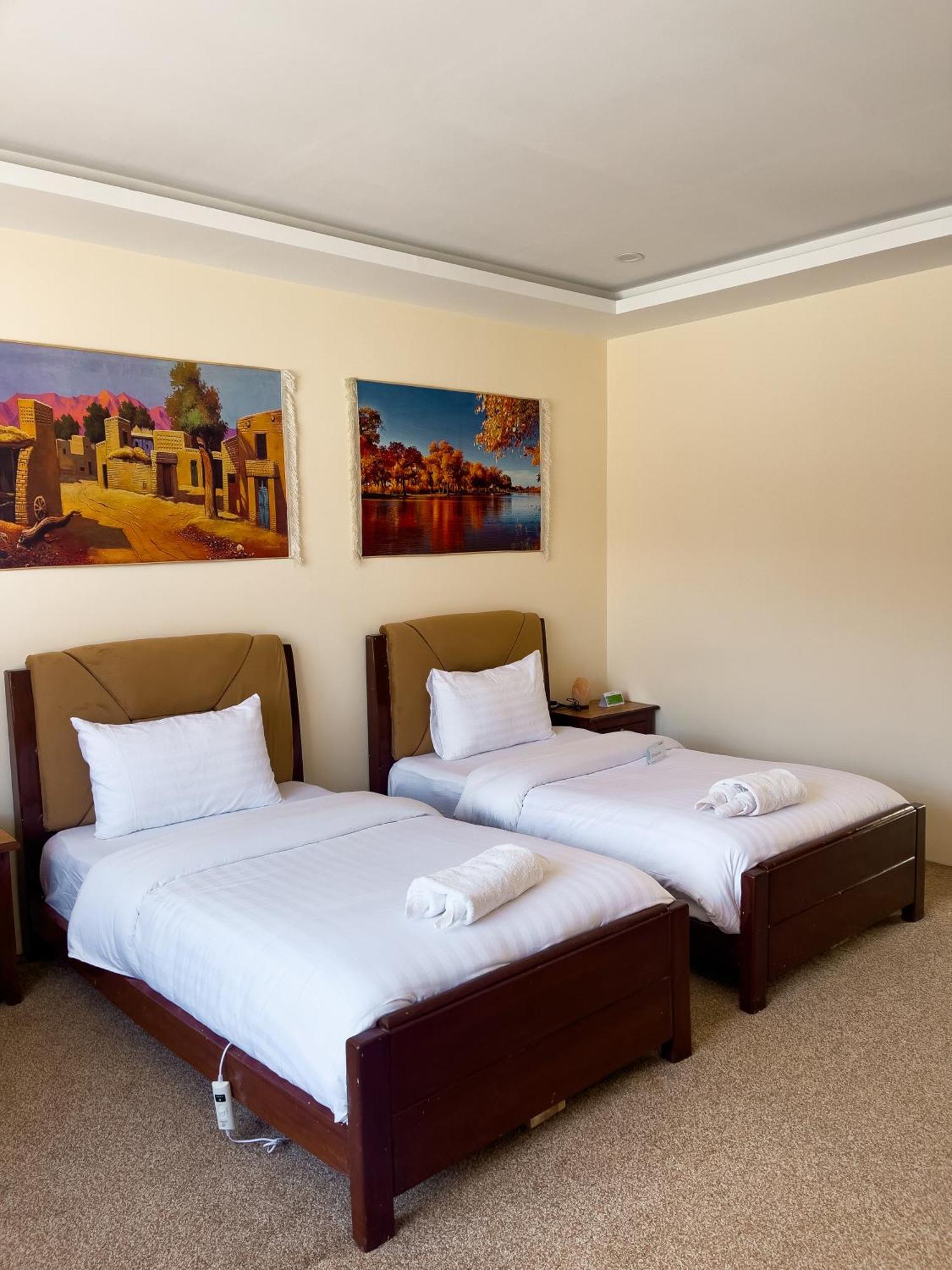 Apex Hotels And Resorts Hussaini Karimabad  Extérieur photo
