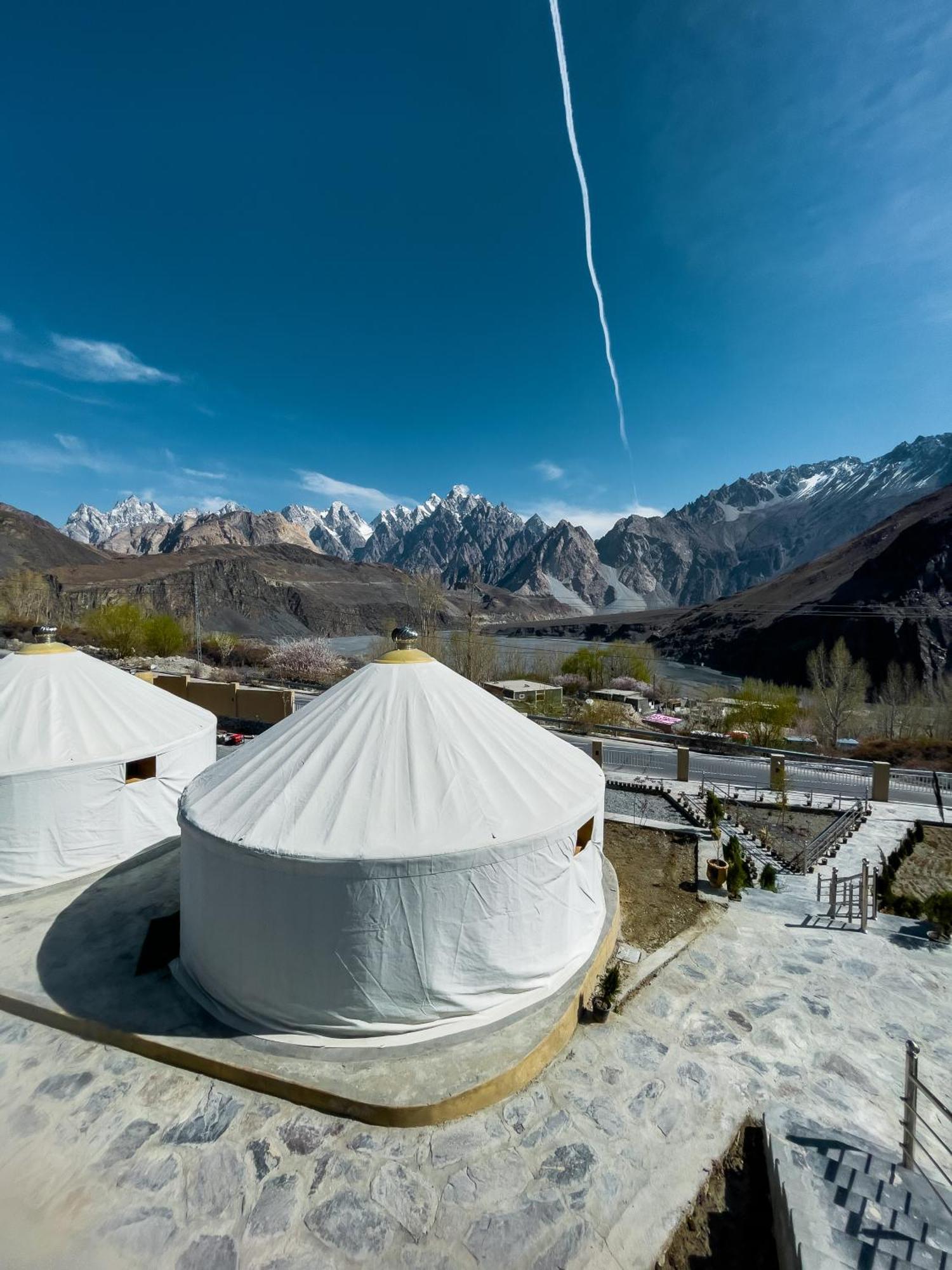 Apex Hotels And Resorts Hussaini Karimabad  Extérieur photo