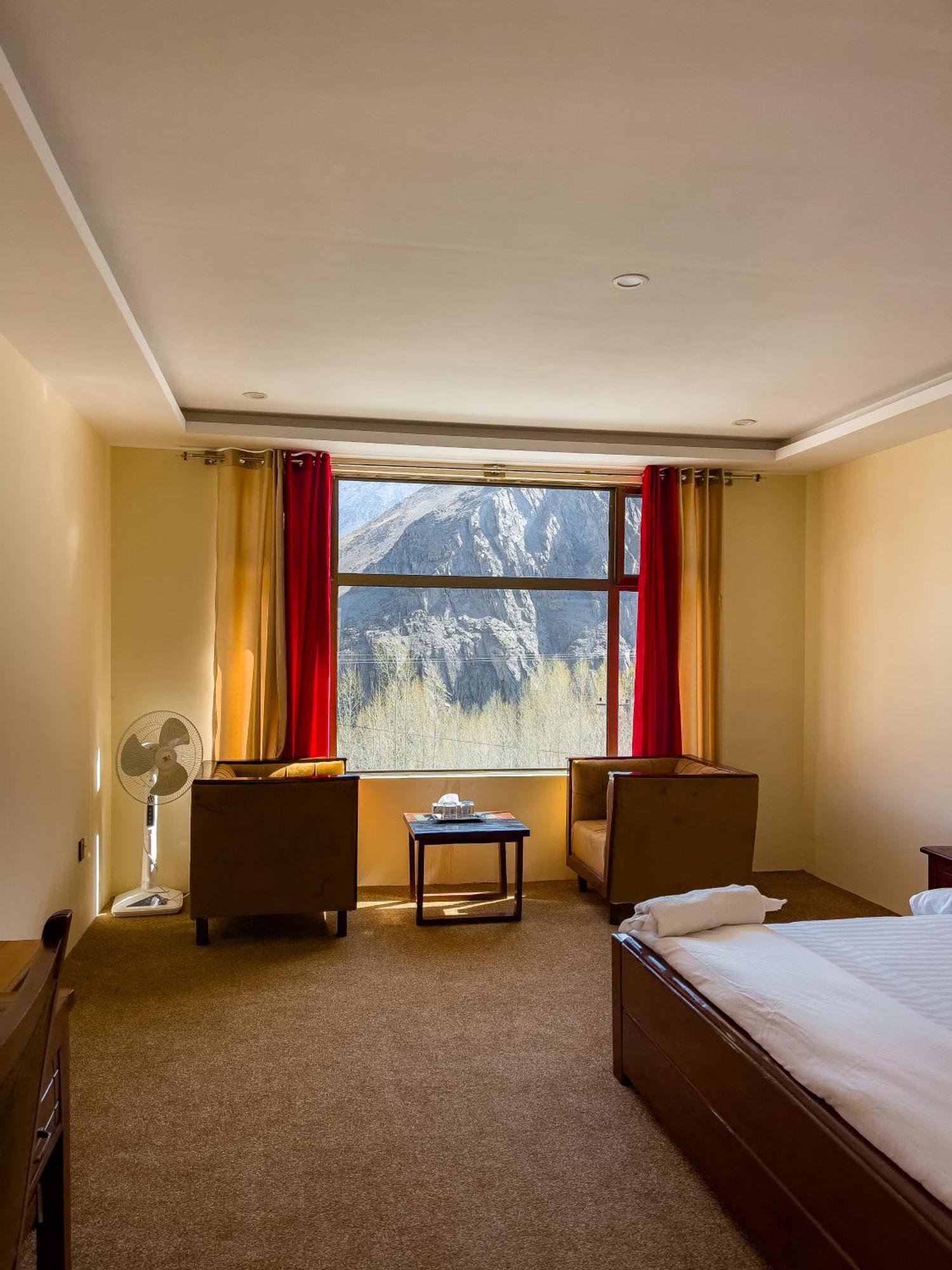 Apex Hotels And Resorts Hussaini Karimabad  Extérieur photo